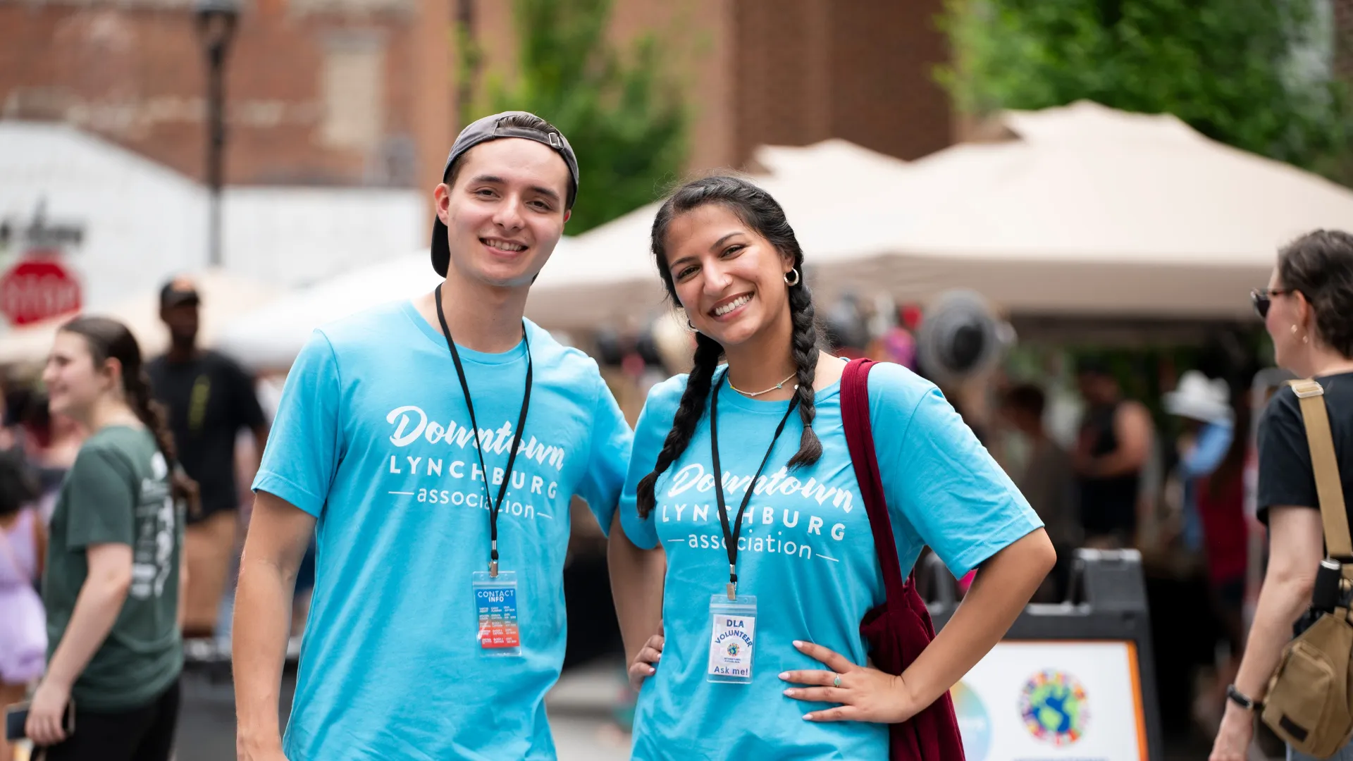Volunteers working together at a Downtown Lynchburg event